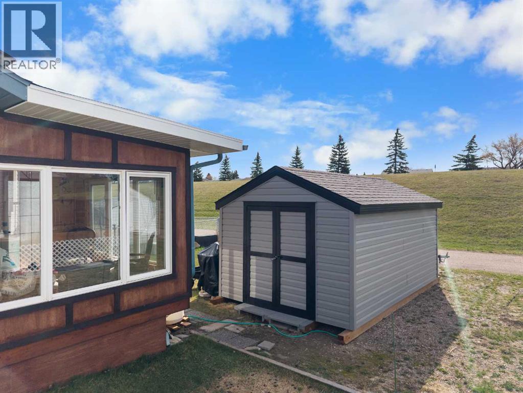 4366 54a Avenue Close, Innisfail, Alberta  T4G 1X5 - Photo 35 - A2307965