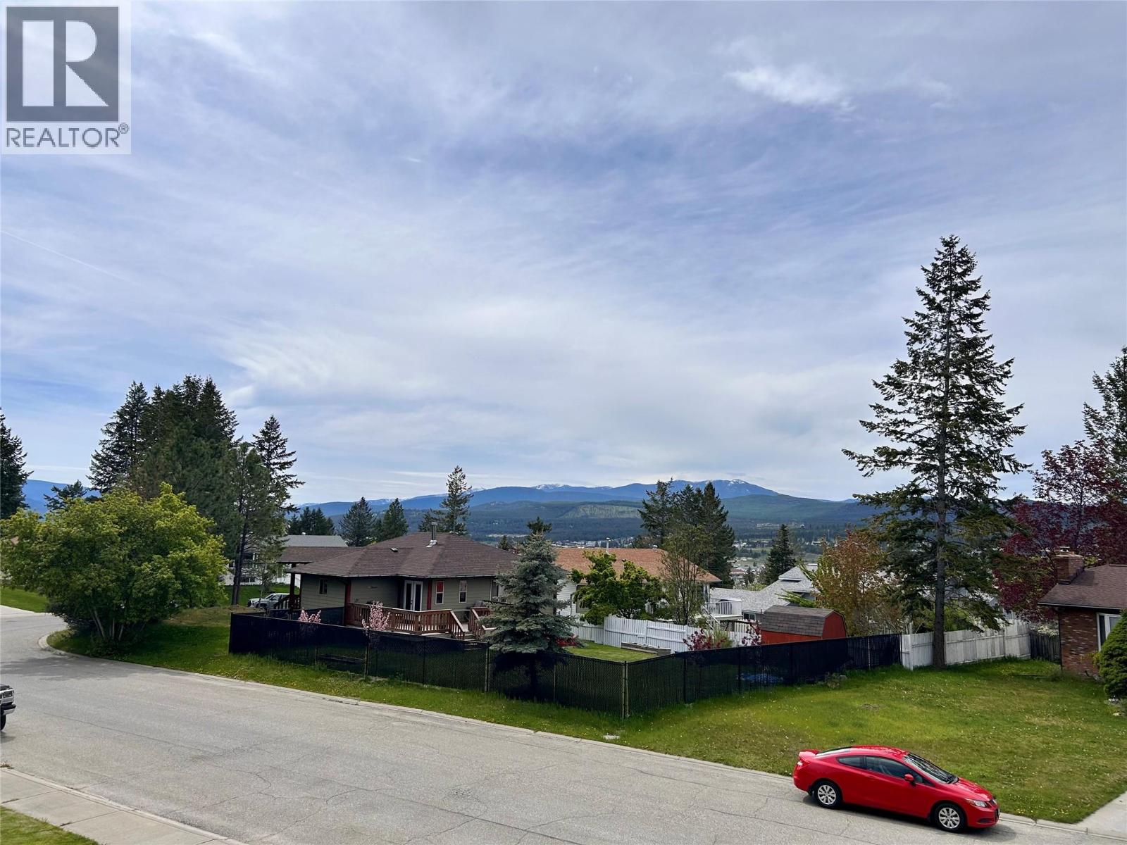 1812 Mt Nelson Crescent, Cranbrook, British Columbia  V1C 5T7 - Photo 3 - 10387678