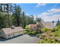 814 BEECHWOOD DRIVE, Mayne Island, British Columbia
