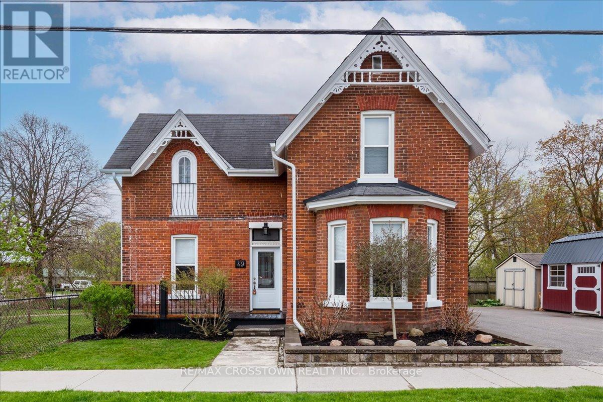 49 PARK STREET, barrie (queen's park), Ontario