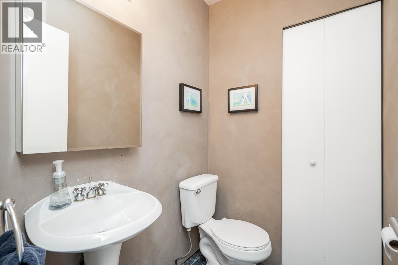 9013 Altair Place, Burnaby, British Columbia  V3J 1A8 - Photo 11 - R3123793