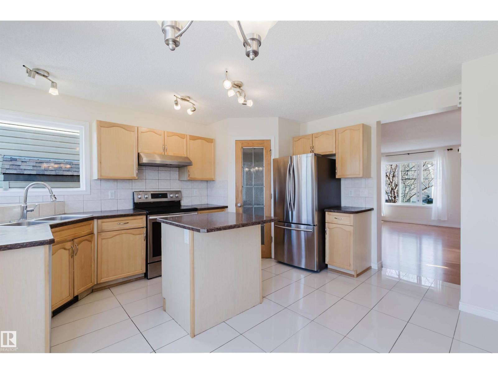 7713 Schmid Cr Nw, Edmonton, Alberta  T6R 0K6 - Photo 15 - E4488207