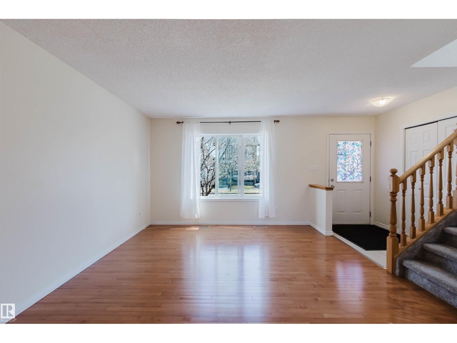 7713 Schmid Cr Nw, Edmonton, Alberta  T6R 0K6 - Photo 6 - E4488207