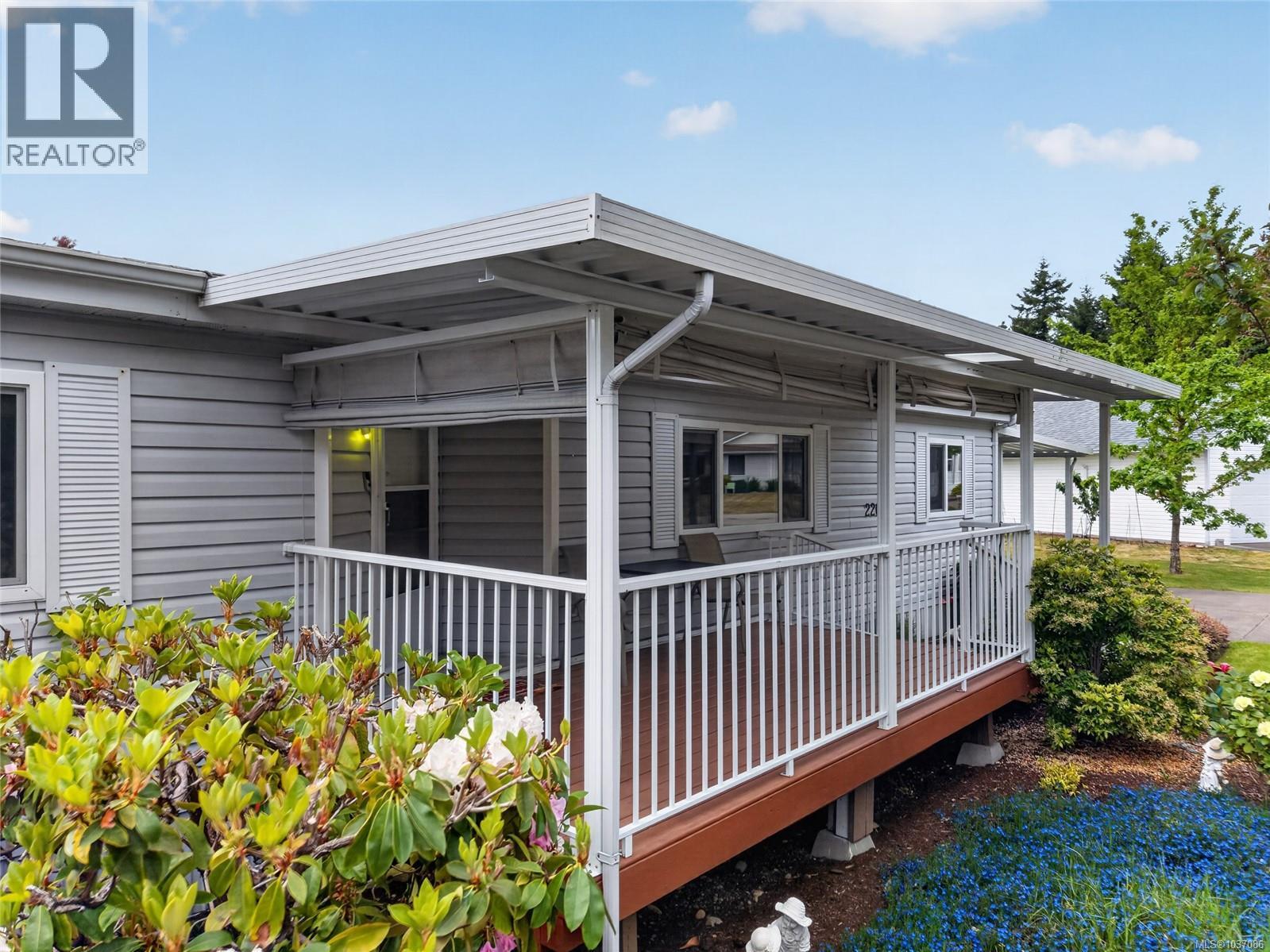 2200 Stadacona Dr, Comox, British Columbia  V9M 3P9 - Photo 37 - 1037086