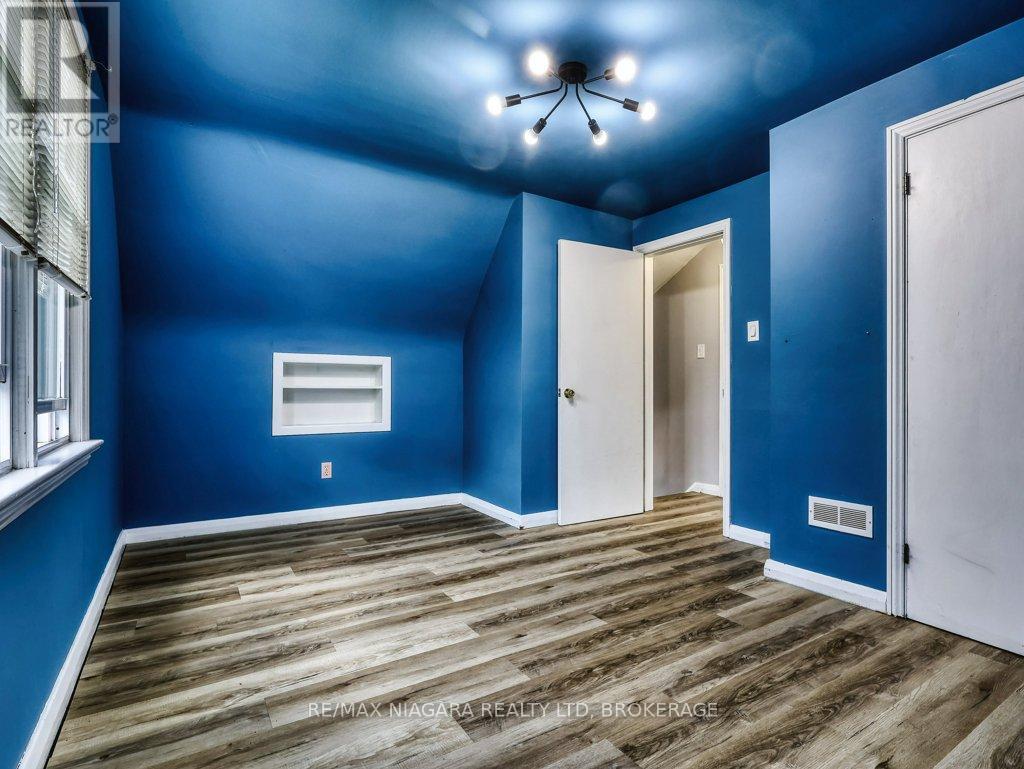 11 Winnifred Avenue, St. Catharines (Carlton/bunting), Ontario  L2M 5X2 - Photo 33 - X13137656