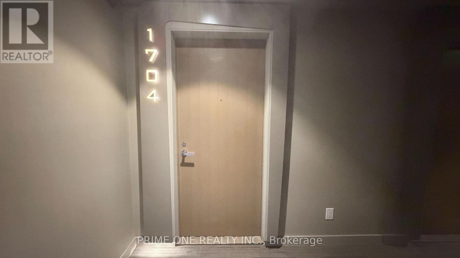 1704 - 1 Bloor Street E, Toronto, Ontario  M4W 0A8 - Photo 3 - C13137624
