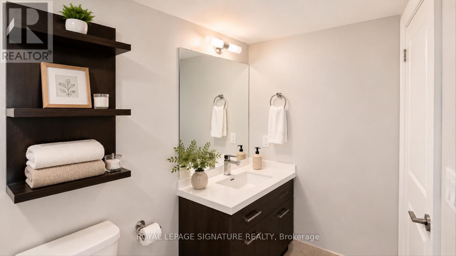 1810 - 28 Ted Rogers Way, Toronto, Ontario  M4Y 2J4 - Photo 4 - C13137634