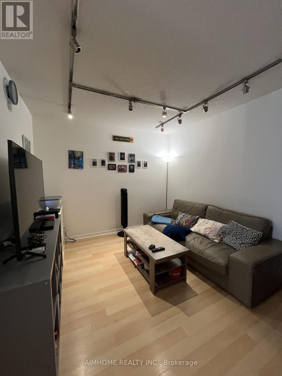 310 - 7 Bishop Avenue, Toronto, Ontario  M2M 4J4 - Photo 10 - C13137646