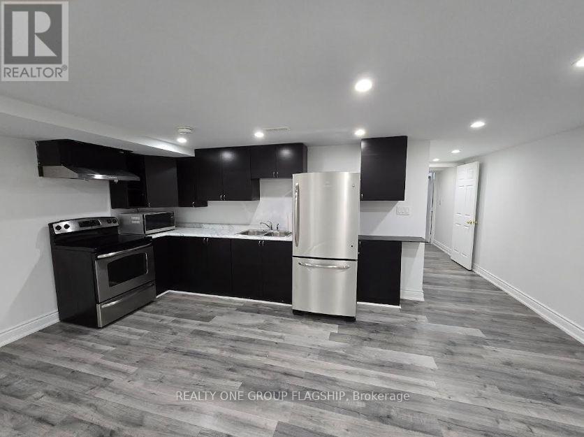 521 Thompson Road, Milton, Ontario  L9T 7Z1 - Photo 5 - W13137608