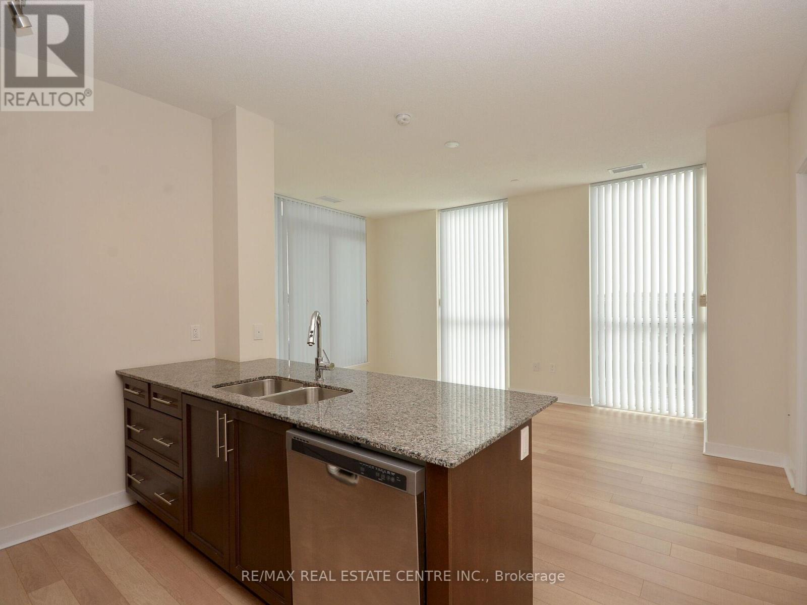 204 - 3975 Grand Park Drive, Mississauga, Ontario  L5B 4M6 - Photo 6 - W13137614