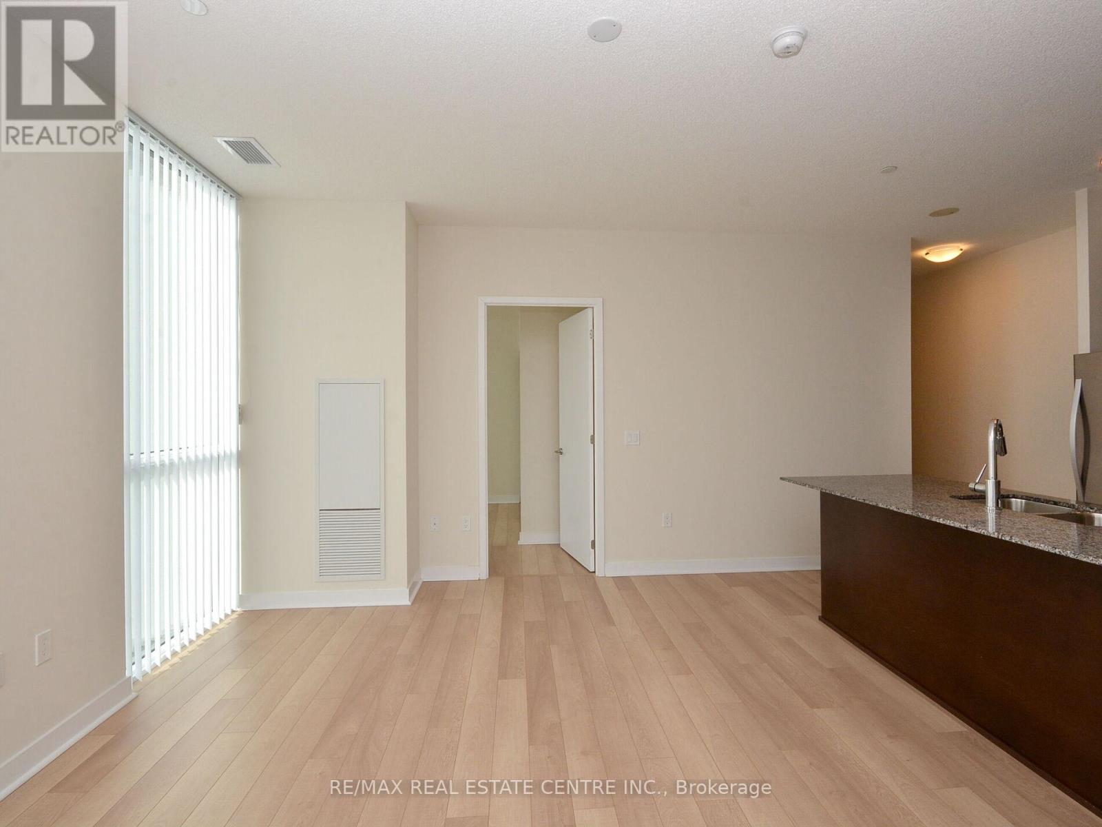204 - 3975 Grand Park Drive, Mississauga, Ontario  L5B 4M6 - Photo 8 - W13137614