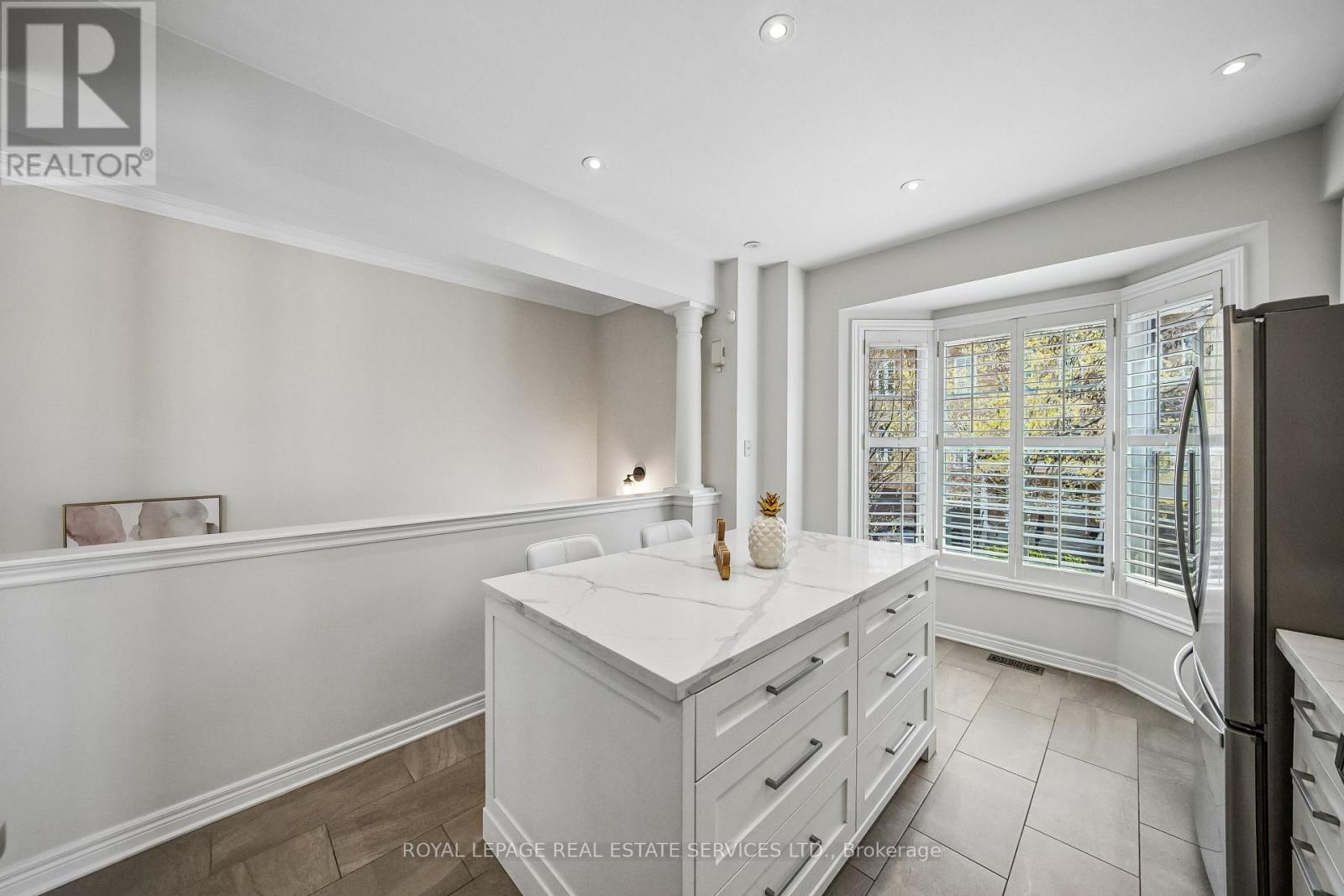 20 San Remo Terrace, Toronto, Ontario  M8Z 6C6 - Photo 12 - W13137652
