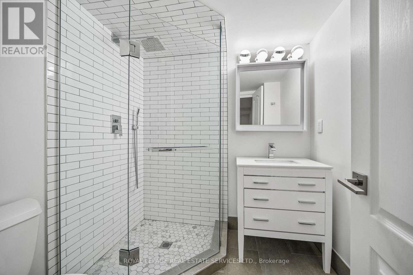 20 San Remo Terrace, Toronto, Ontario  M8Z 6C6 - Photo 22 - W13137652