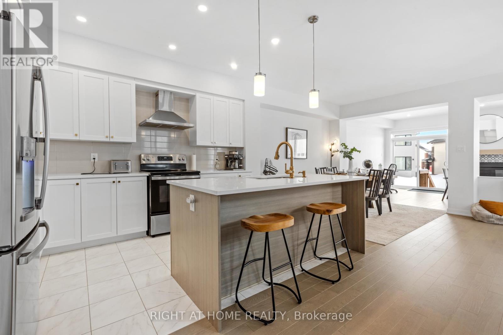 674 Honeydew Street, Ottawa, Ontario  K1X 0K5 - Photo 6 - X13133828