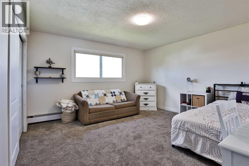 155e 100n, Raymond, Alberta  T0K 2S0 - Photo 20 - A2306481