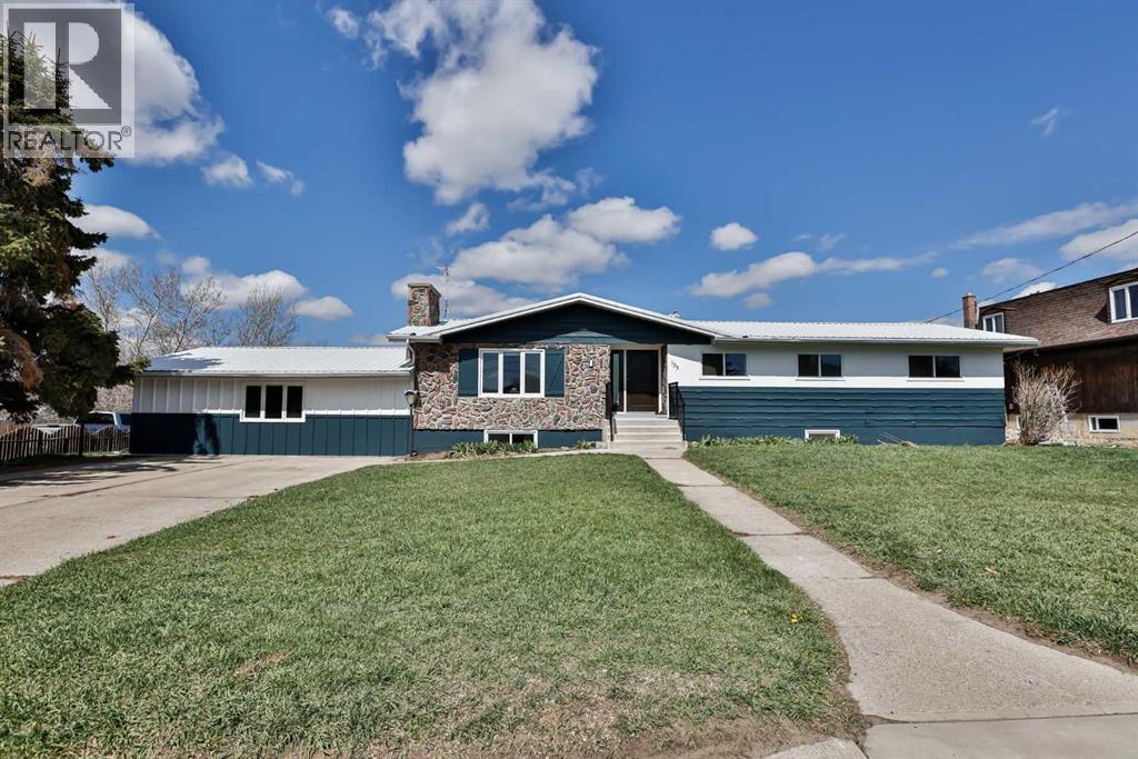 155e 100n, Raymond, Alberta  T0K 2S0 - Photo 40 - A2306481