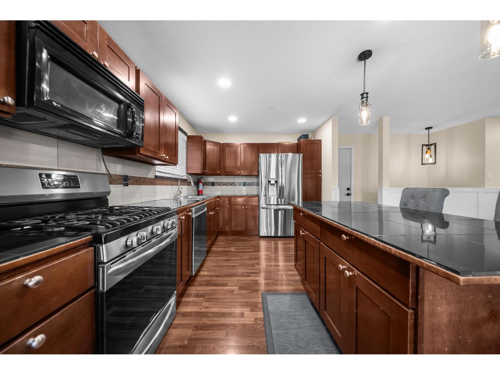 34050 Shannon Drive, Abbotsford, British Columbia  V2S 5C8 - Photo 12 - R3123680