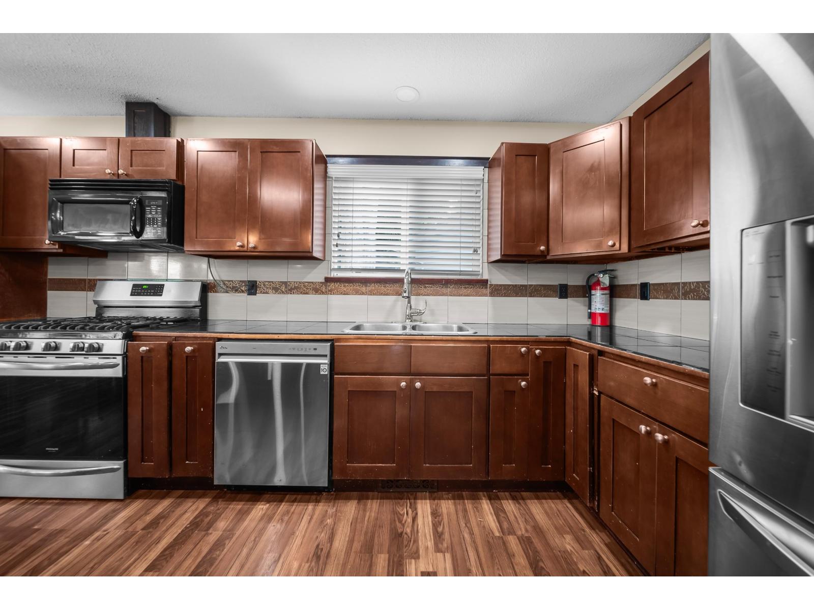 34050 Shannon Drive, Abbotsford, British Columbia  V2S 5C8 - Photo 13 - R3123680