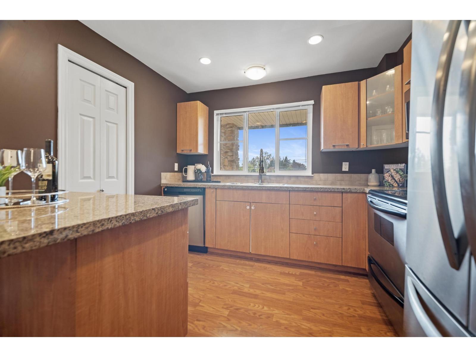 215 5438 198 Street, Langley, British Columbia  V3A 1G2 - Photo 4 - R3124179