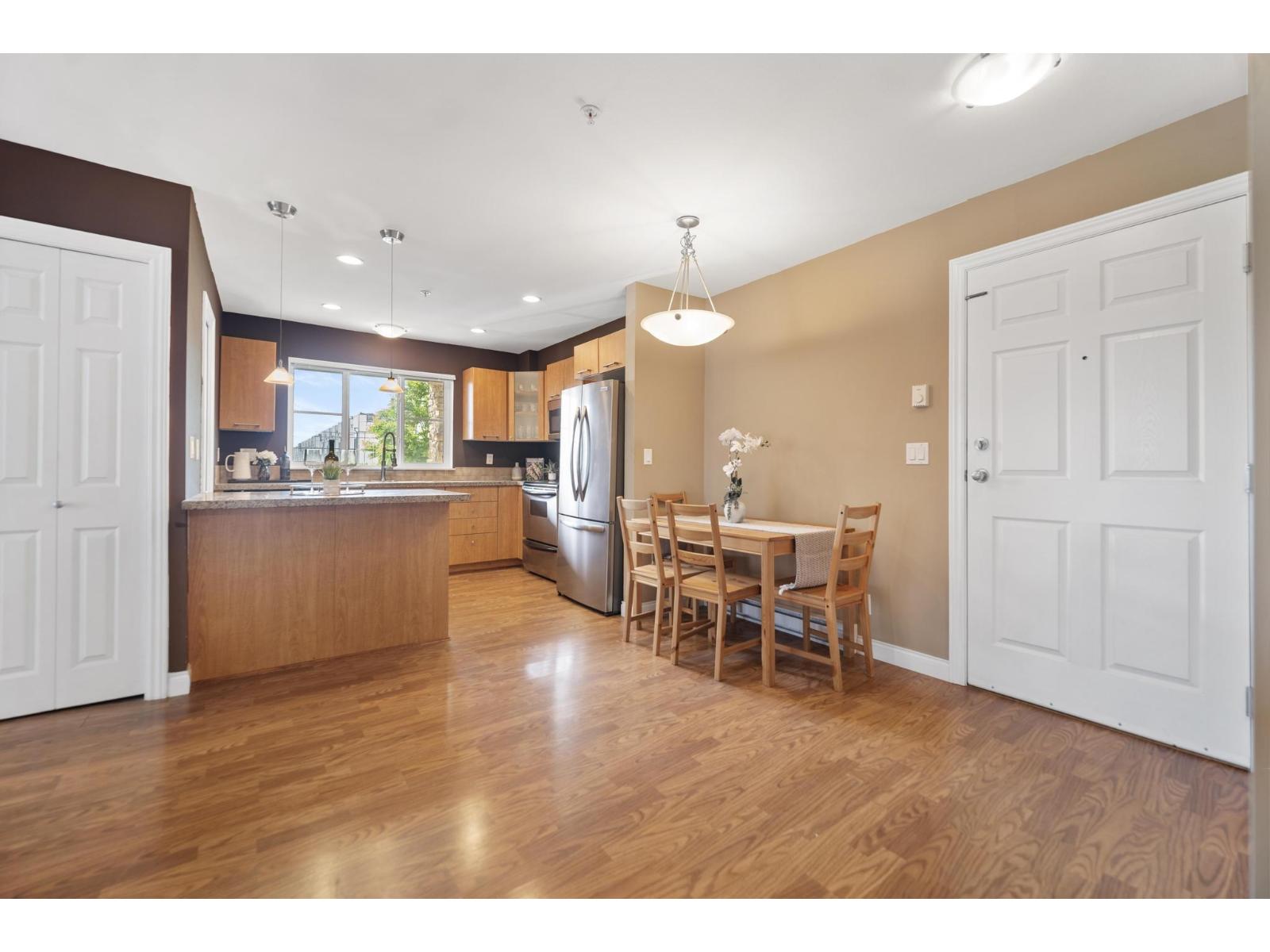 215 5438 198 Street, Langley, British Columbia  V3A 1G2 - Photo 7 - R3124179