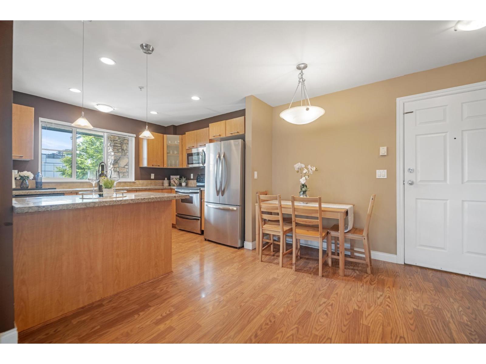 215 5438 198 Street, Langley, British Columbia  V3A 1G2 - Photo 5 - R3124179