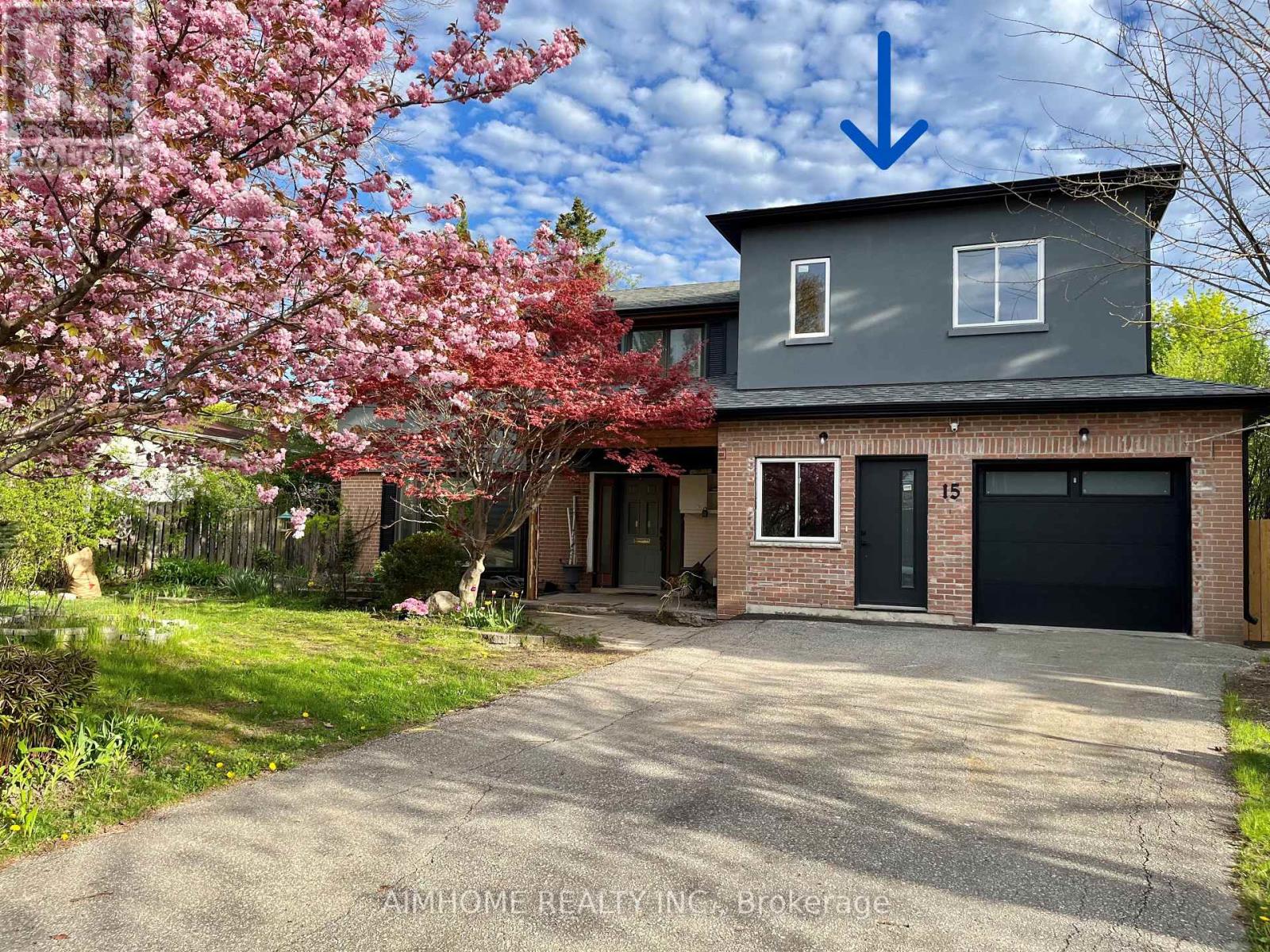 3 - 15 Waddington Crescent, Toronto, Ontario  M2J 2Z9 - Photo 2 - C12998310