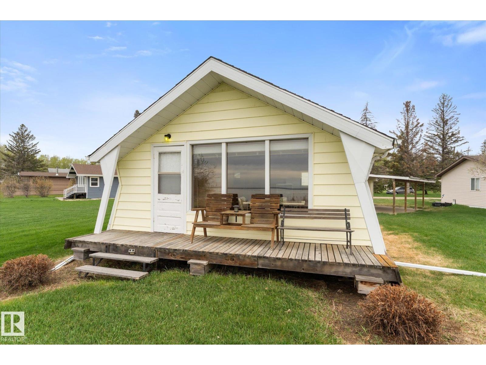 210 2 Street, rural lac ste. anne county, Alberta