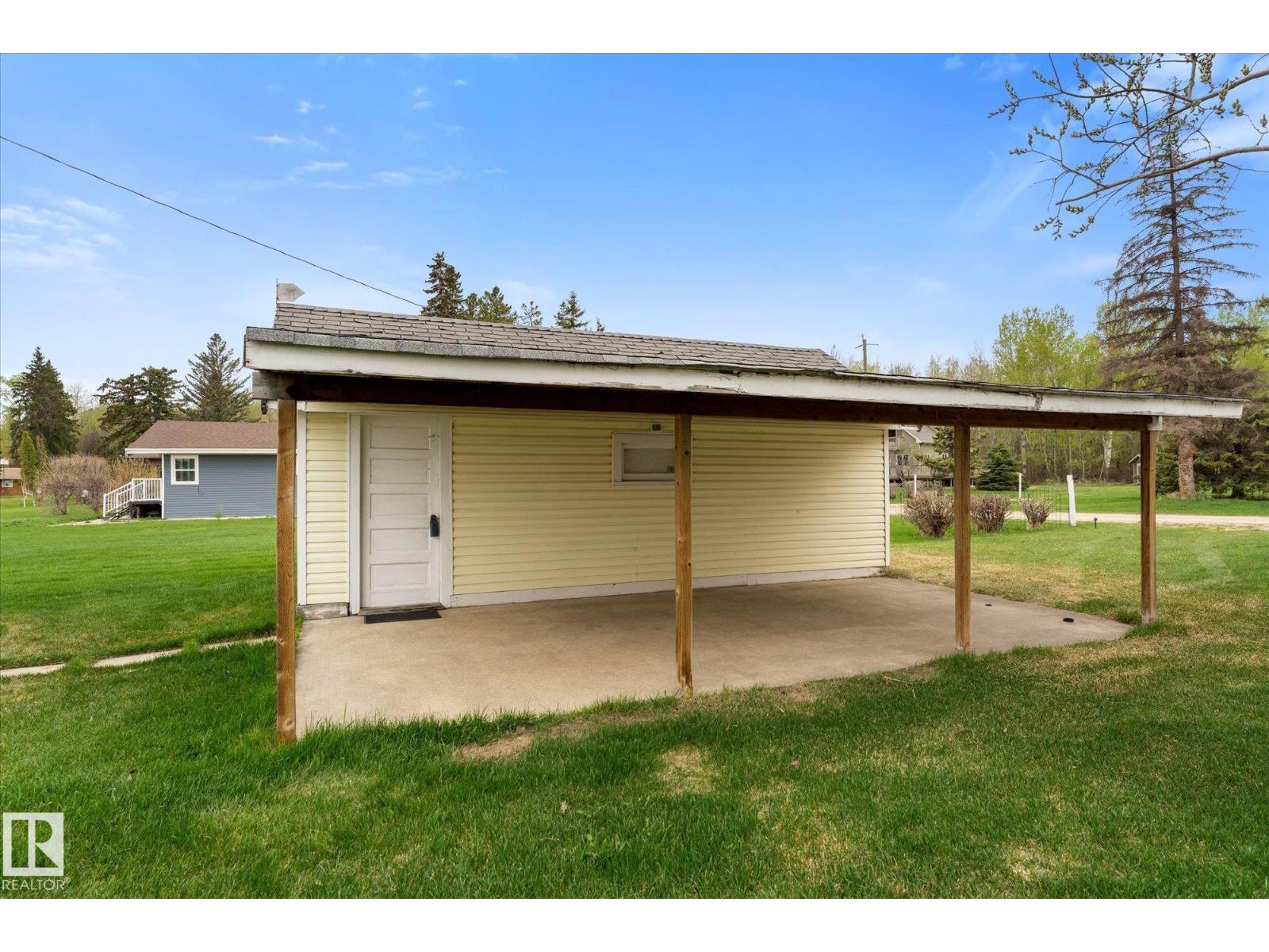 210 2 Street, Rural Lac Ste. Anne County, Alberta  T0E 1A0 - Photo 11 - E4488212