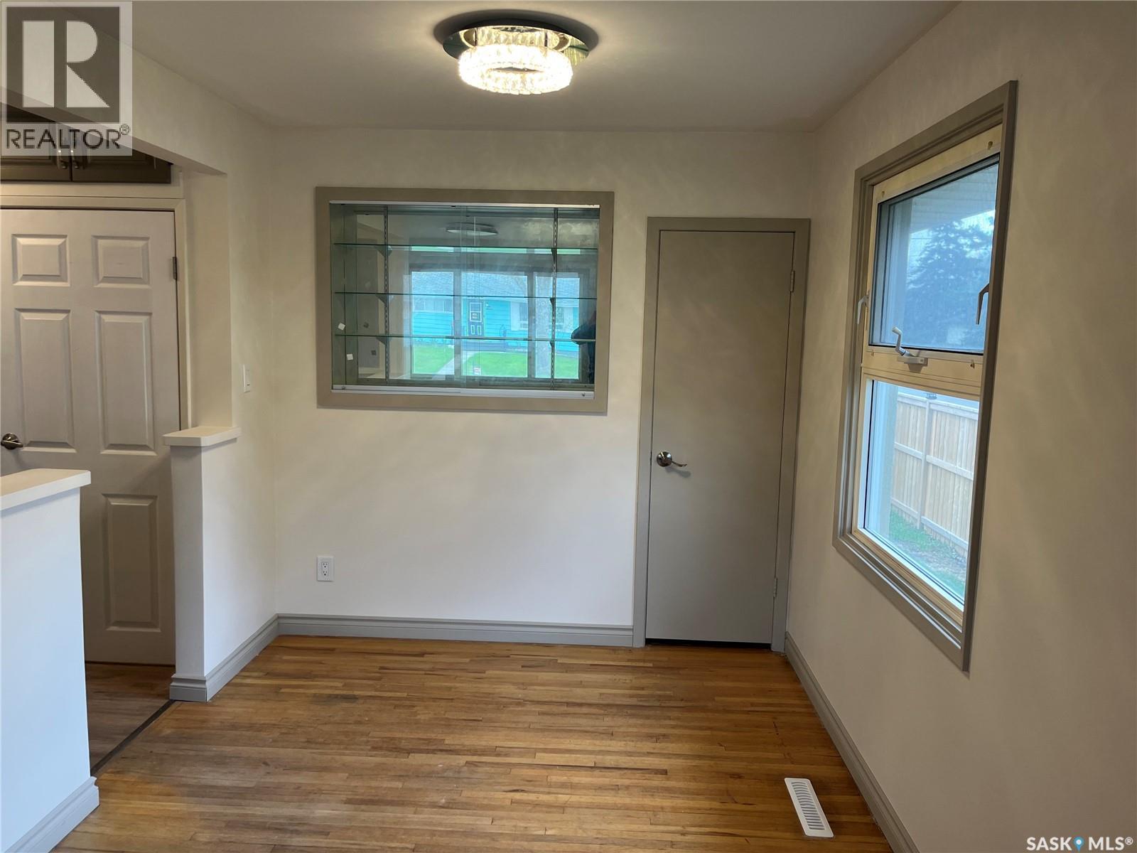 2745 Abbott Road, Regina, Saskatchewan  S4N 2J7 - Photo 12 - SK036079
