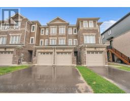 49 PUMPKIN CORNER CRESCENT, Barrie, Ontario