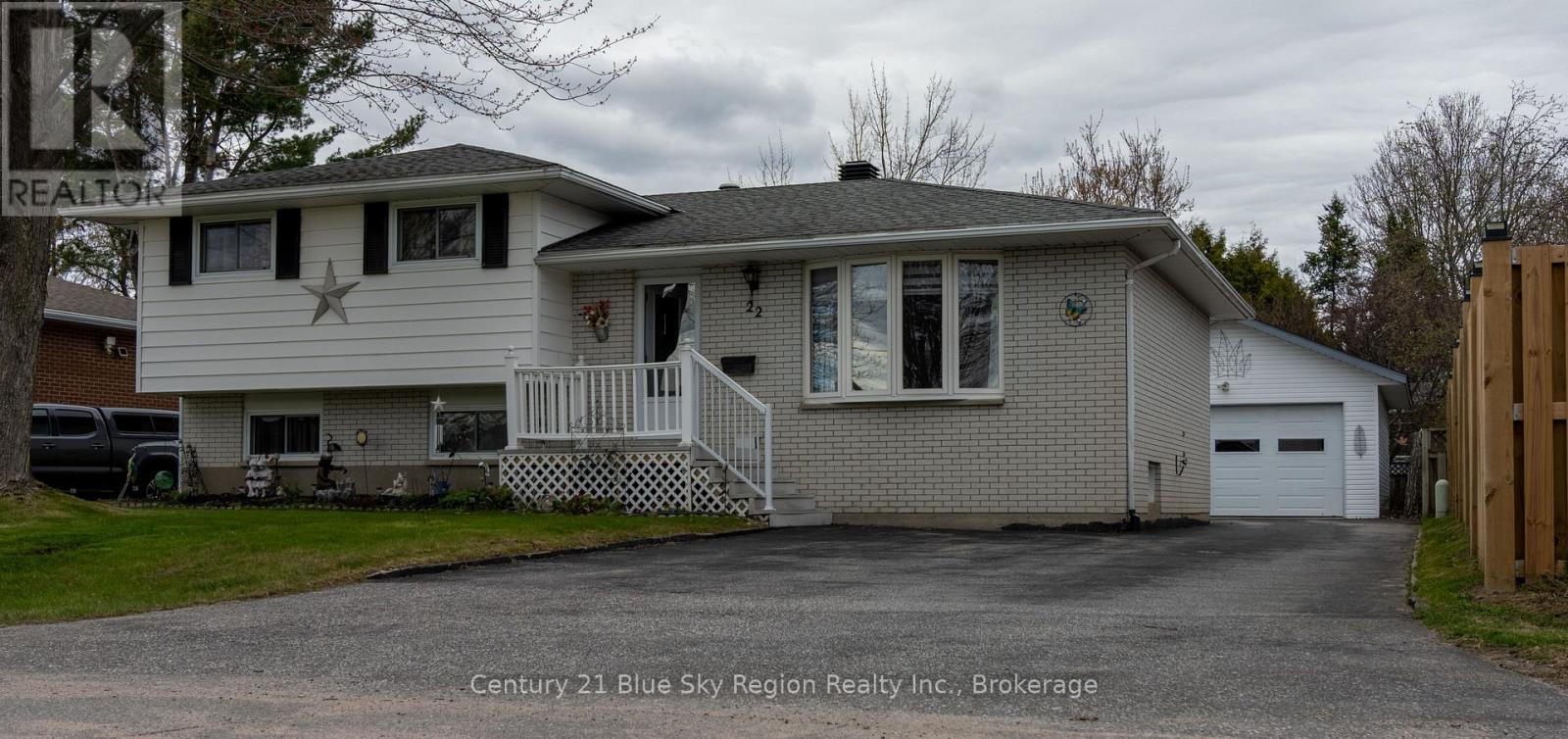 22 Nightingale Drive, North Bay, Ontario  P1A 2R2 - Photo 2 - X13132894