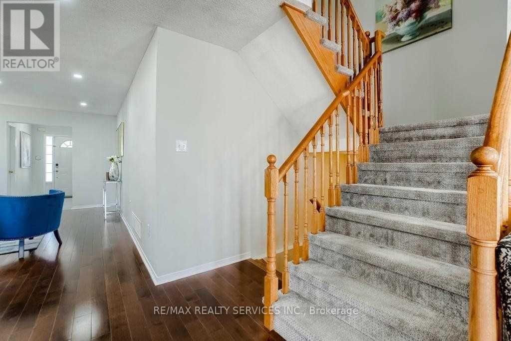 50 Oakmeadow Drive, Brampton, Ontario  L7A 2M1 - Photo 19 - W13137690