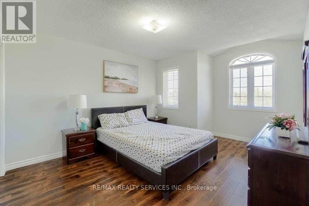 50 Oakmeadow Drive, Brampton, Ontario  L7A 2M1 - Photo 25 - W13137690