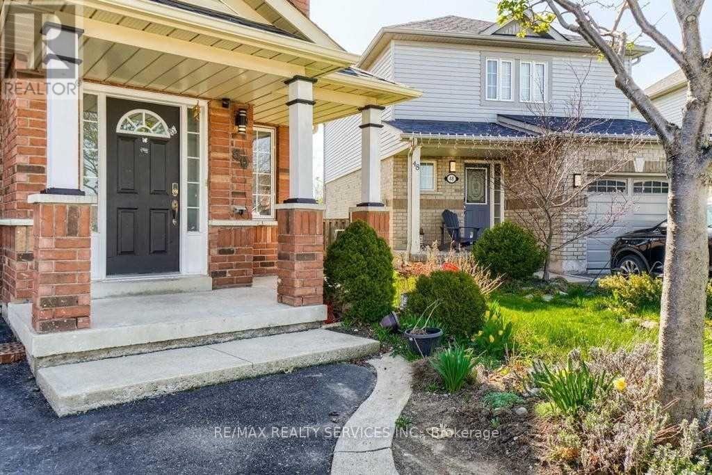 50 Oakmeadow Drive, Brampton, Ontario  L7A 2M1 - Photo 3 - W13137690