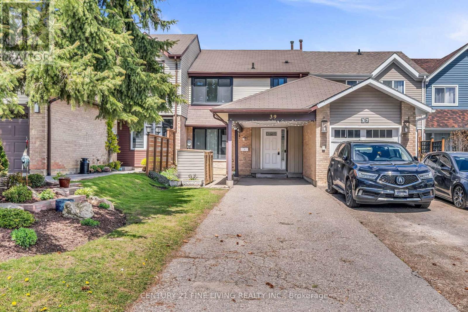 39 RUSHMORE CRESCENT, Brampton, Ontario