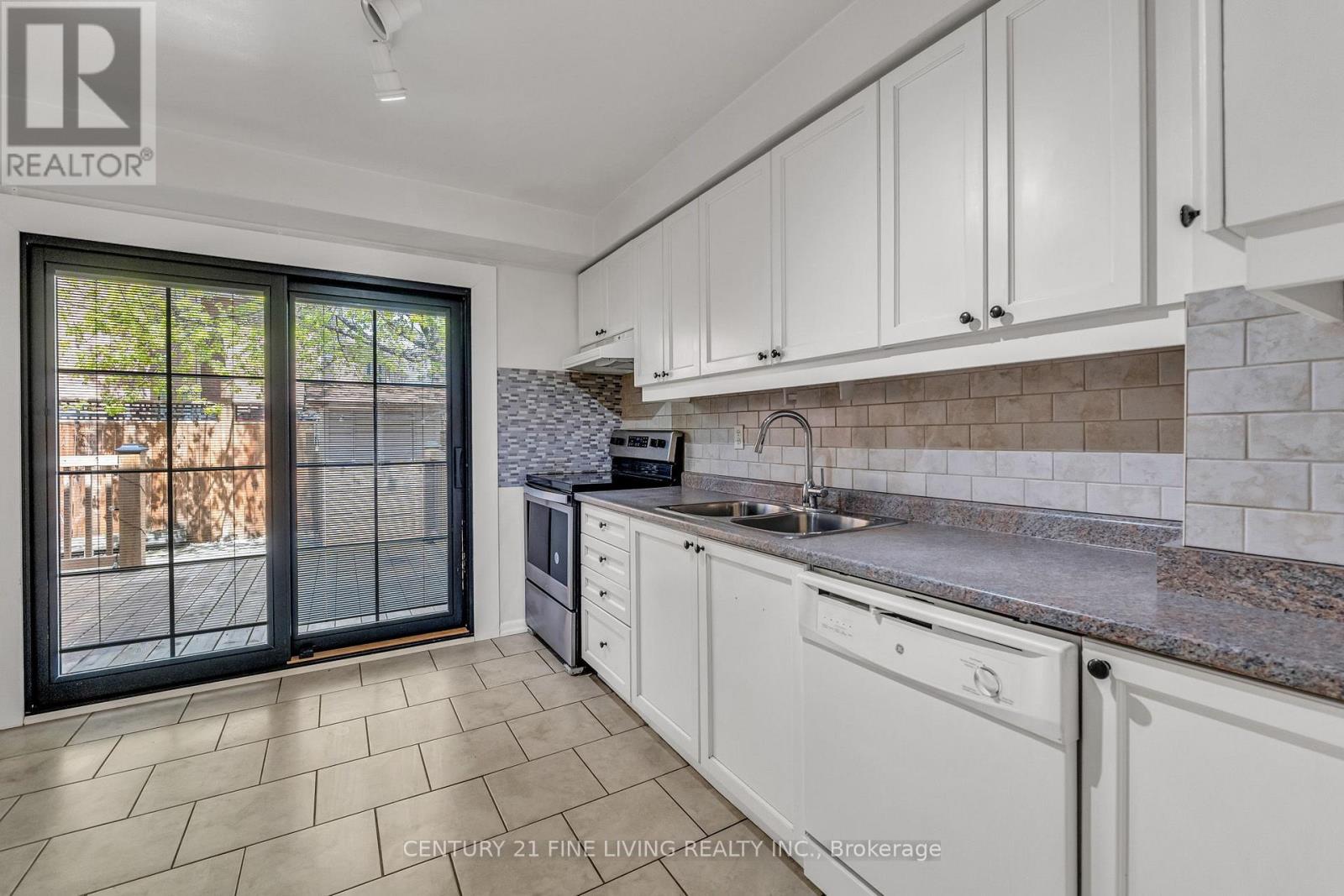 39 Rushmore Crescent, Brampton, Ontario  L6Z 1R1 - Photo 13 - W13137692