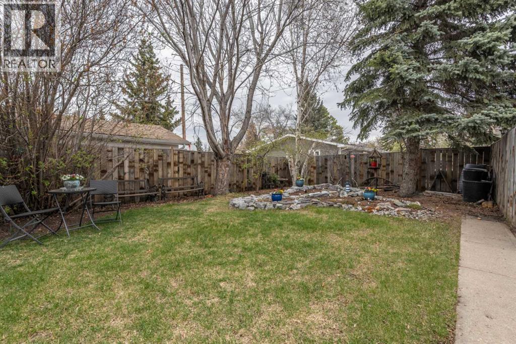 30 Montclare Avenue, Camrose, Alberta  T4V 2K8 - Photo 33 - A2311622