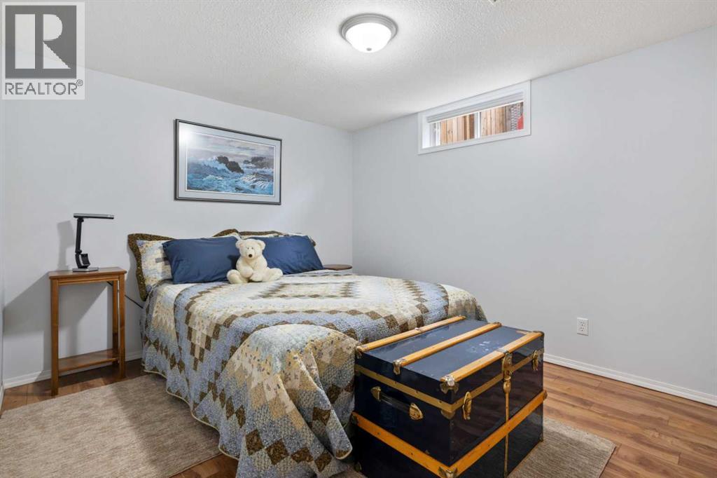 30 Montclare Avenue, Camrose, Alberta  T4V 2K8 - Photo 23 - A2311622