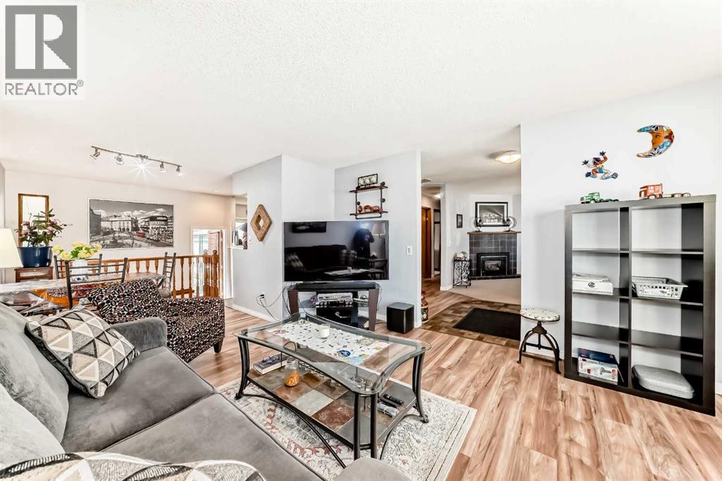 316 Glamorgan Place SW, Calgary, Alberta  T3E 6M2 - Photo 5 - A2311069