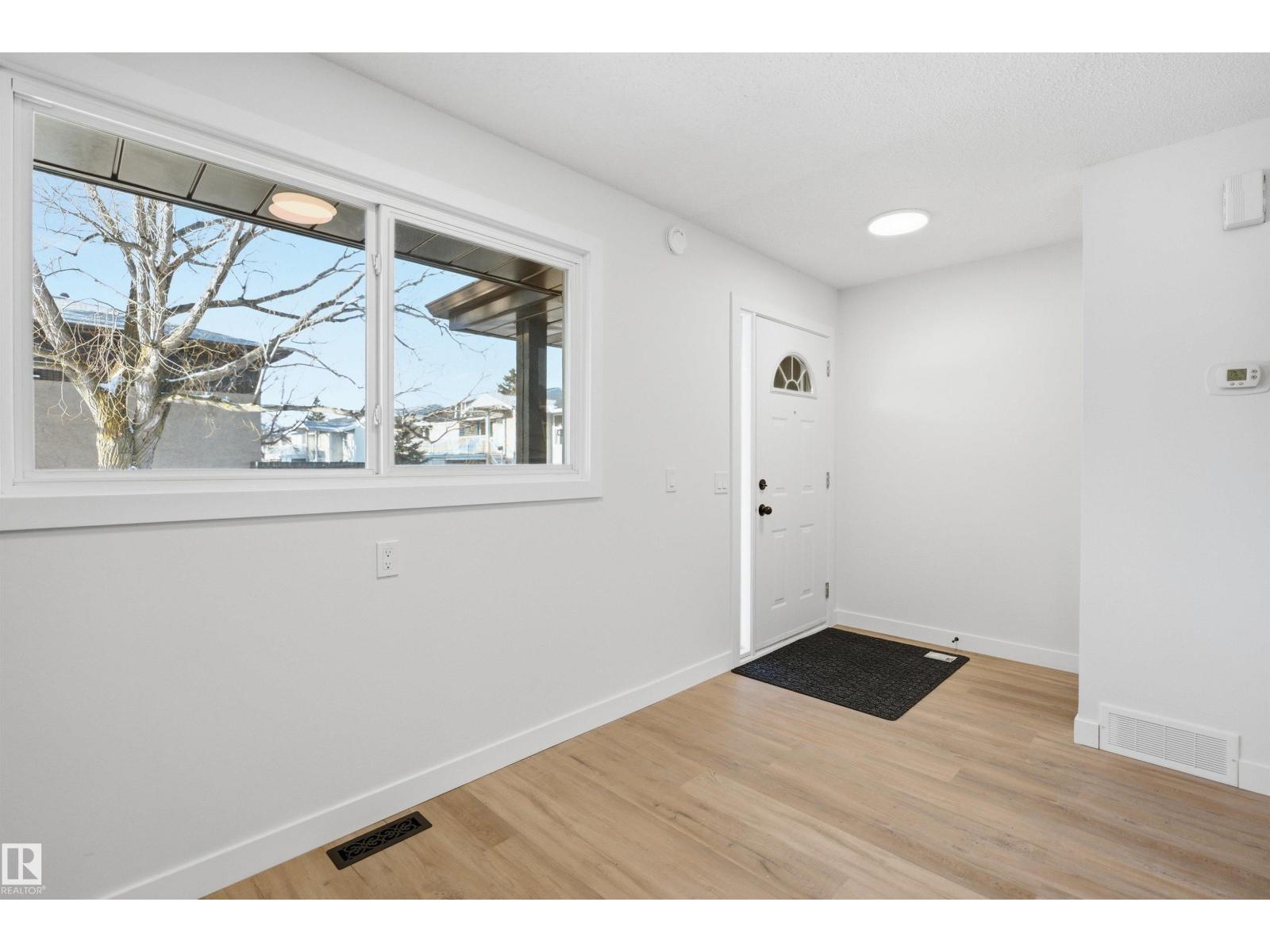 1706 37 St Nw, Edmonton, Alberta  T6L 2R7 - Photo 3 - E4488220