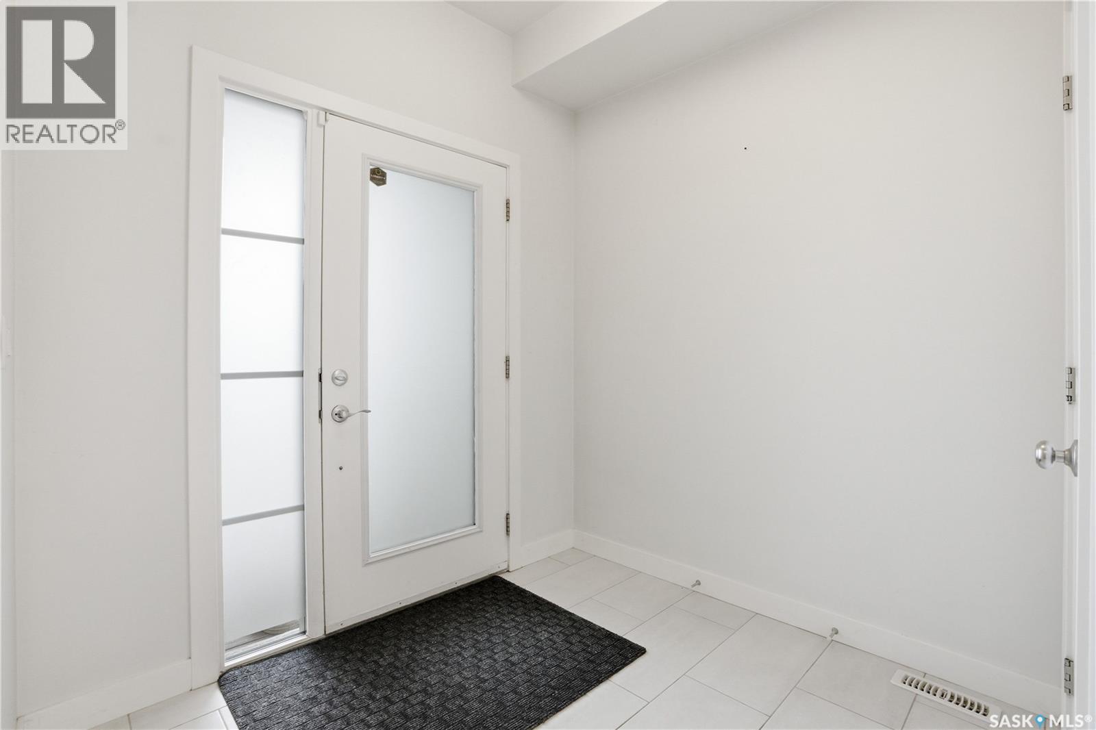 234 Brighton Gate, Saskatoon, Saskatchewan  S7V 0P6 - Photo 5 - SK036204