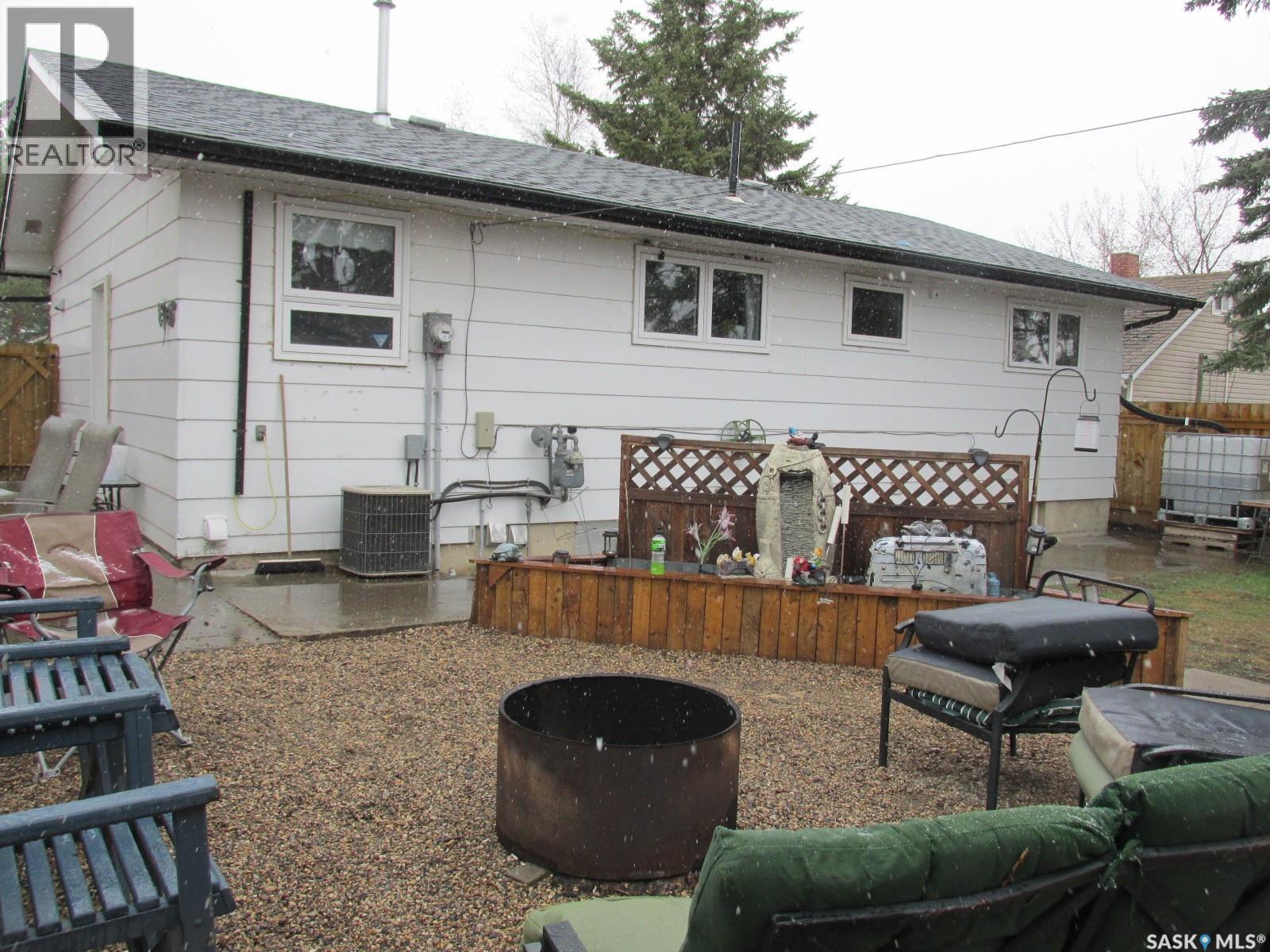 508 1st Avenue W, Nipawin, Saskatchewan  S0E 1E0 - Photo 33 - SK036200