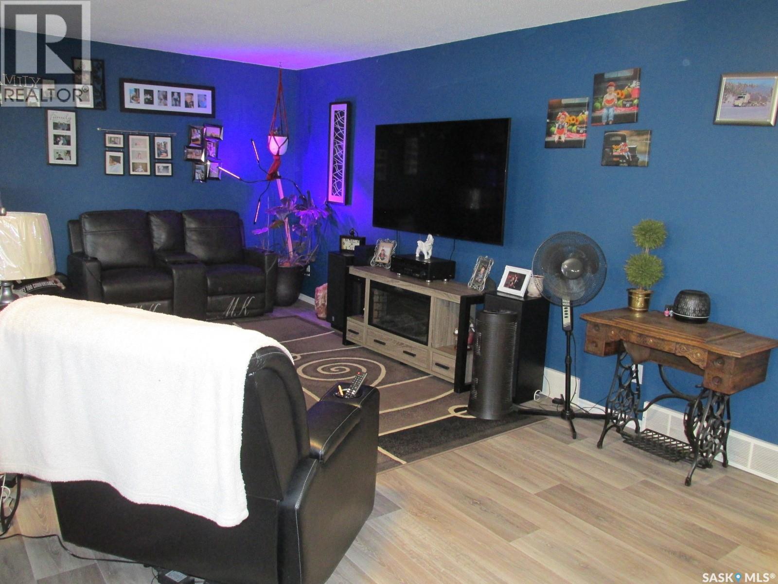 508 1st Avenue W, Nipawin, Saskatchewan  S0E 1E0 - Photo 9 - SK036200