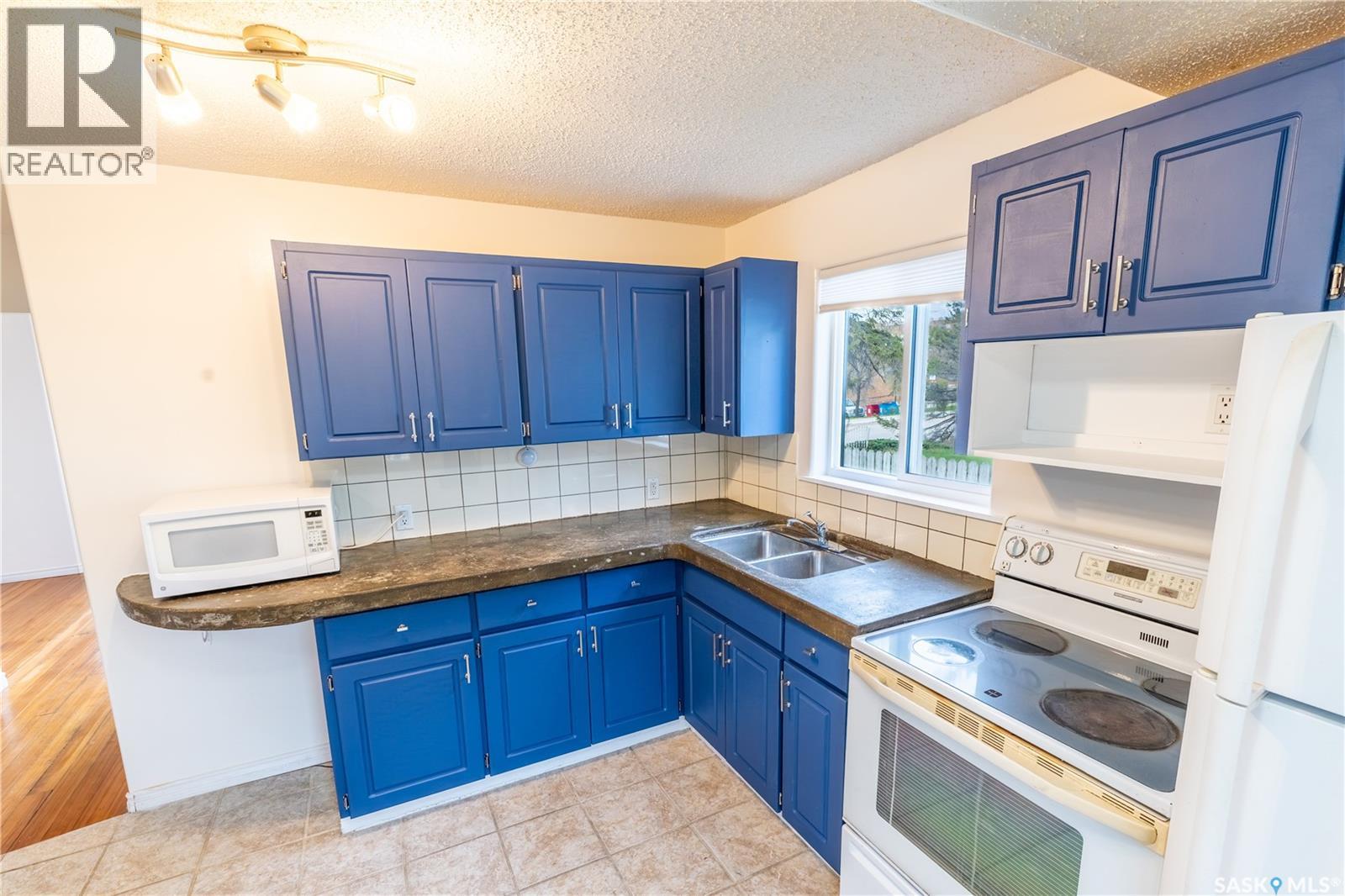 768 Caribou Street W, Moose Jaw, Saskatchewan  S6H 2K9 - Photo 12 - SK036160