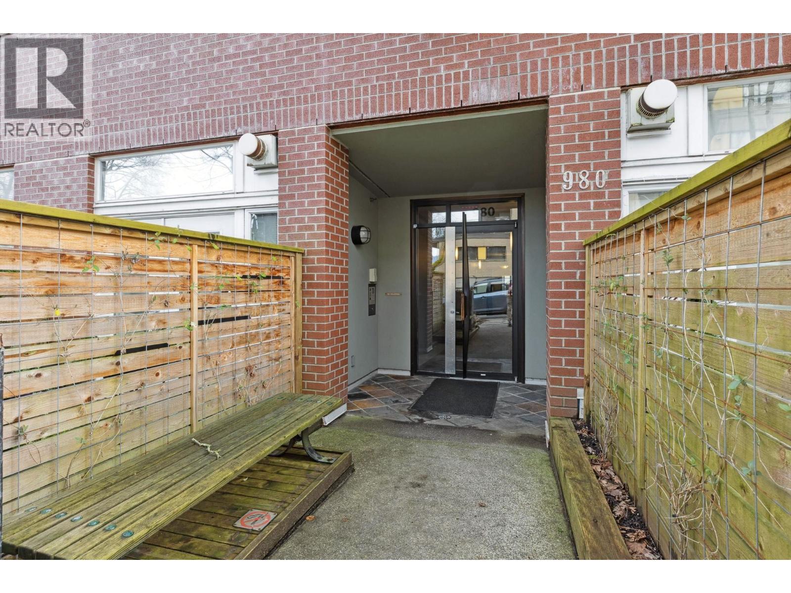 307 980 W 22nd Avenue, Vancouver, British Columbia  V5Z 2A1 - Photo 2 - R3079272