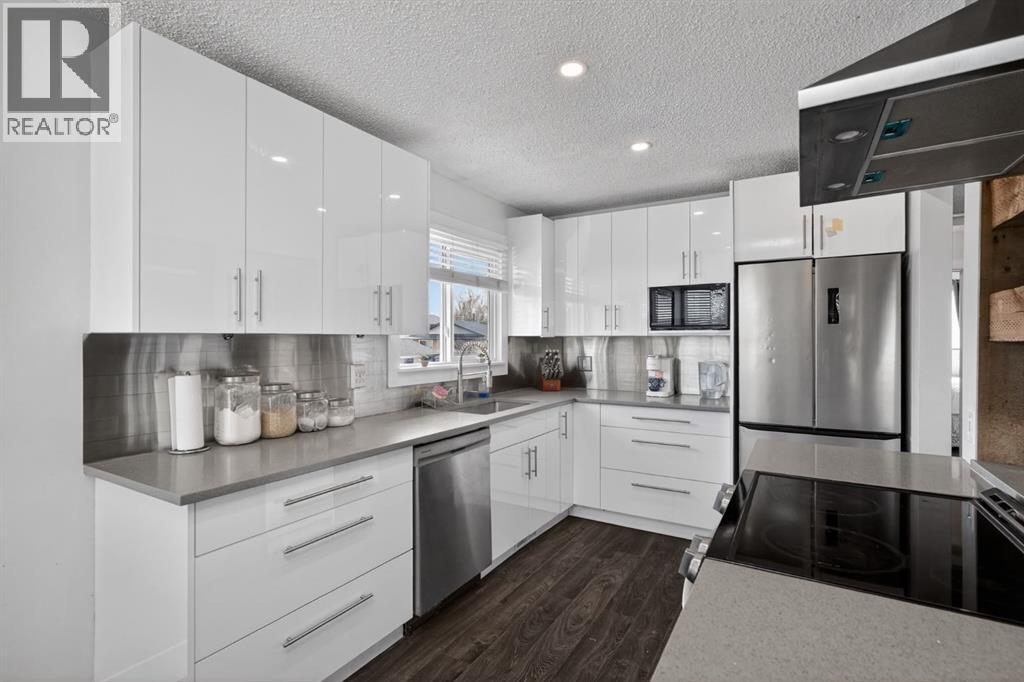 1 Templemont Road NE, Calgary, Alberta  T1Y 5A2 - Photo 11 - A2309281