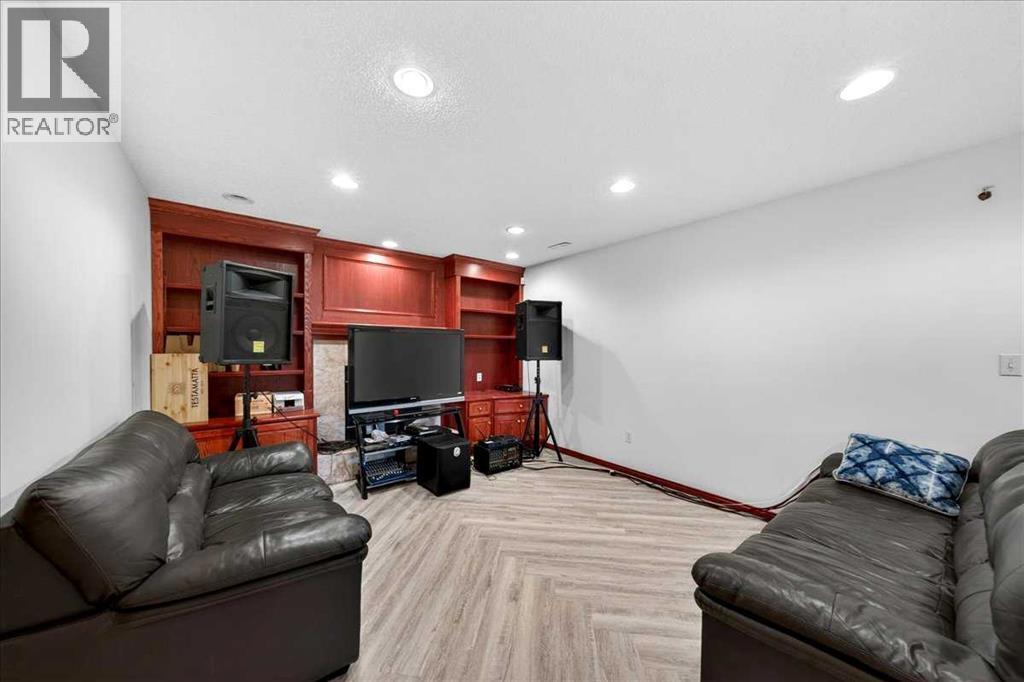 98 Hampstead Circle NW, Calgary, Alberta  T3A 5P1 - Photo 37 - A2311231
