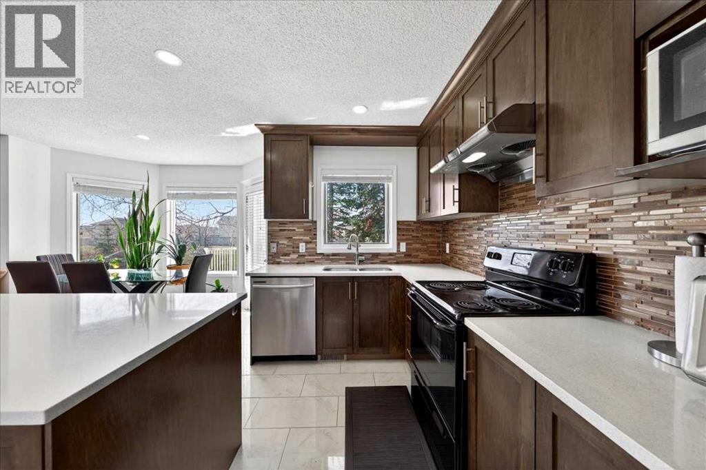 98 Hampstead Circle NW, Calgary, Alberta  T3A 5P1 - Photo 6 - A2311231