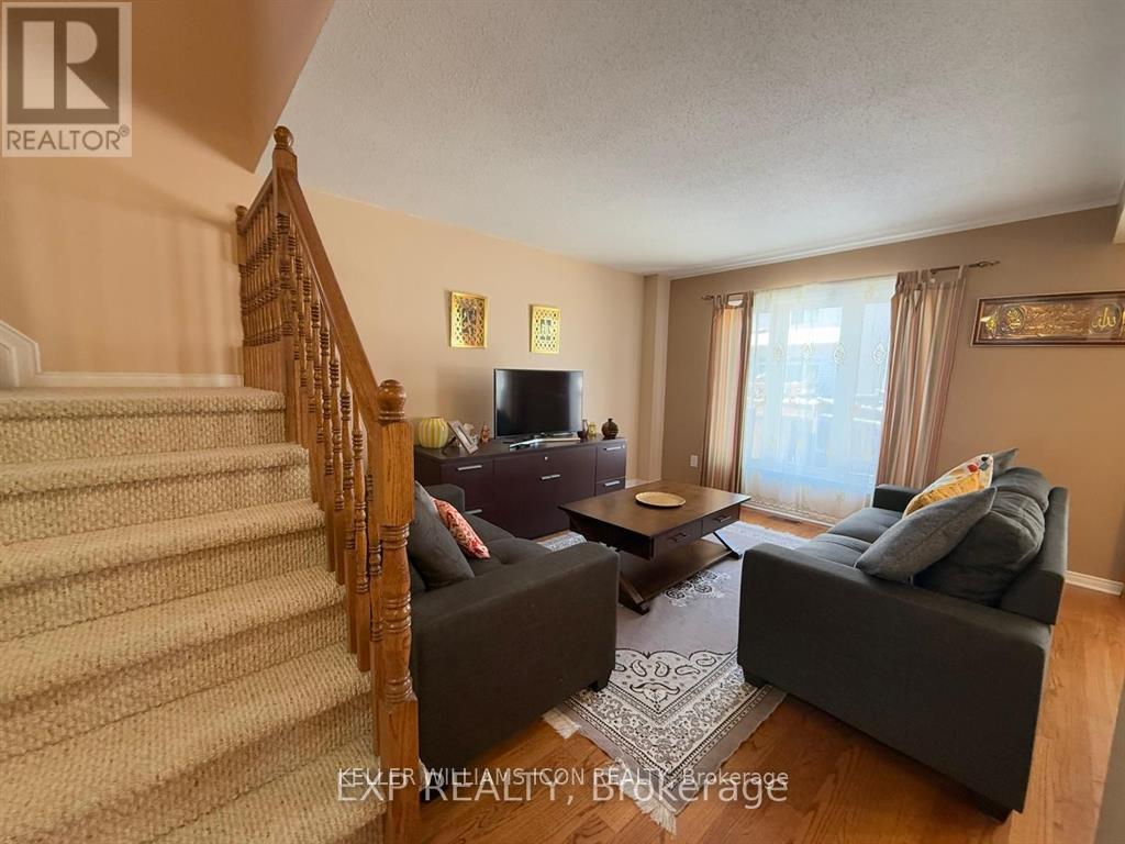 124 Lokoya Street, Ottawa, Ontario  K2S 0J4 - Photo 11 - X13137736