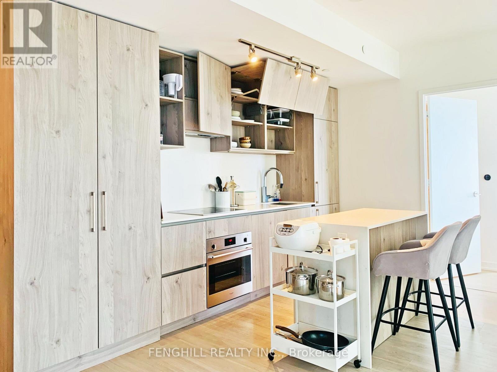5002 - 1 Yorkville Avenue, Toronto, Ontario M4W 0B1 - Photo 2 - C13137716